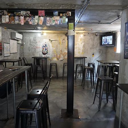 Time Travelers Party Hostel In Hongdae Seoul Exterior foto